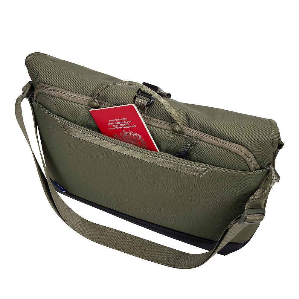 Thule Paramount 14L Crossbody Bag 9