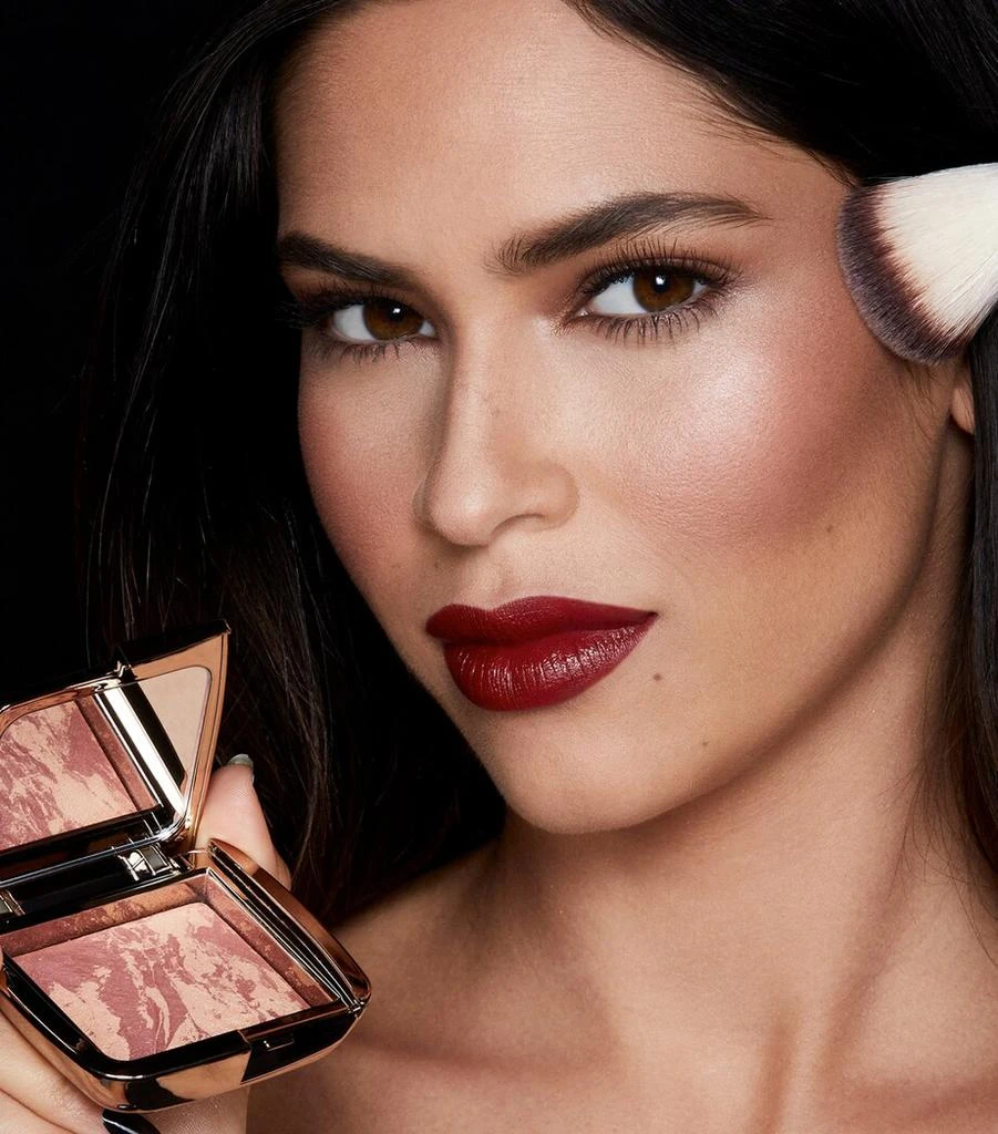 HOURGLASS Ambient Lighting Blush 5
