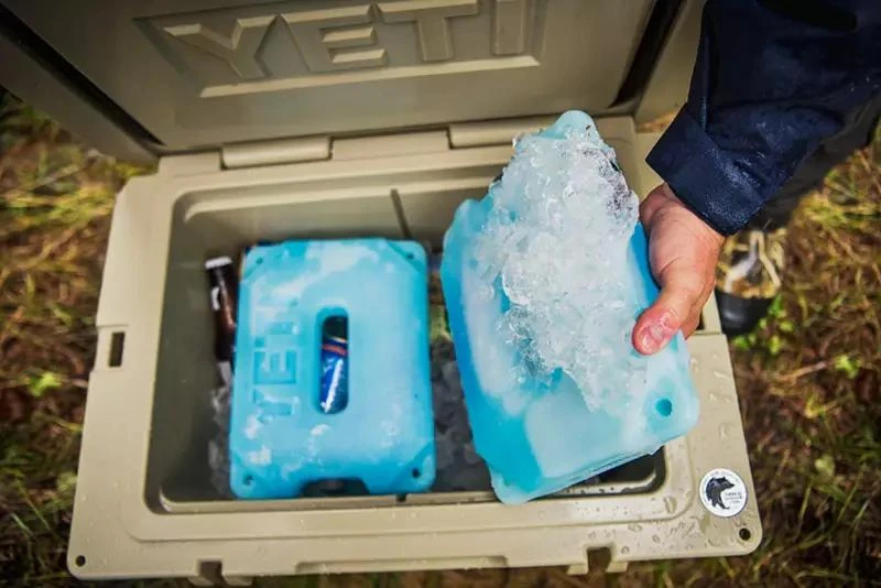 YETI YETI 4 lb. Ice Block 6