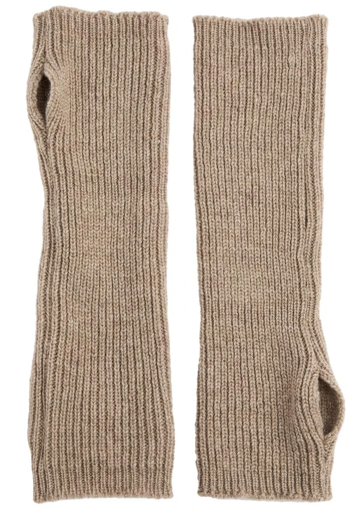 Inverni Fingerless cashmere mittens 1