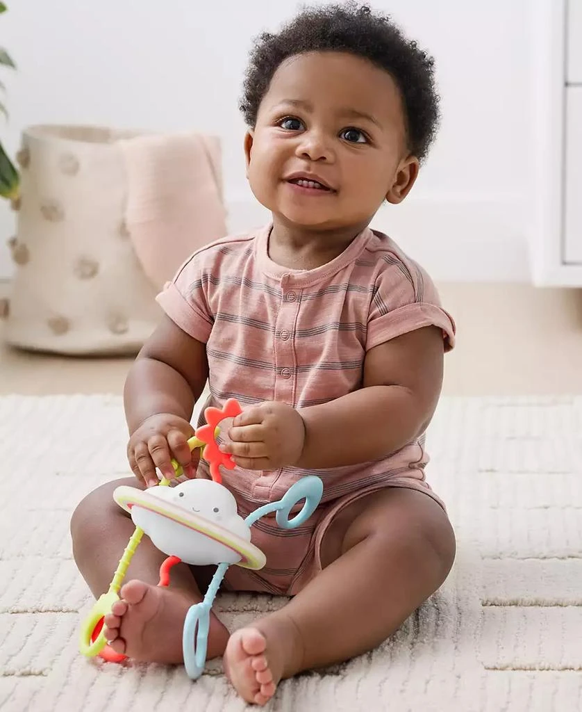 Skip Hop Silver Lining Cloud Pull & Play Sensory Toy 1