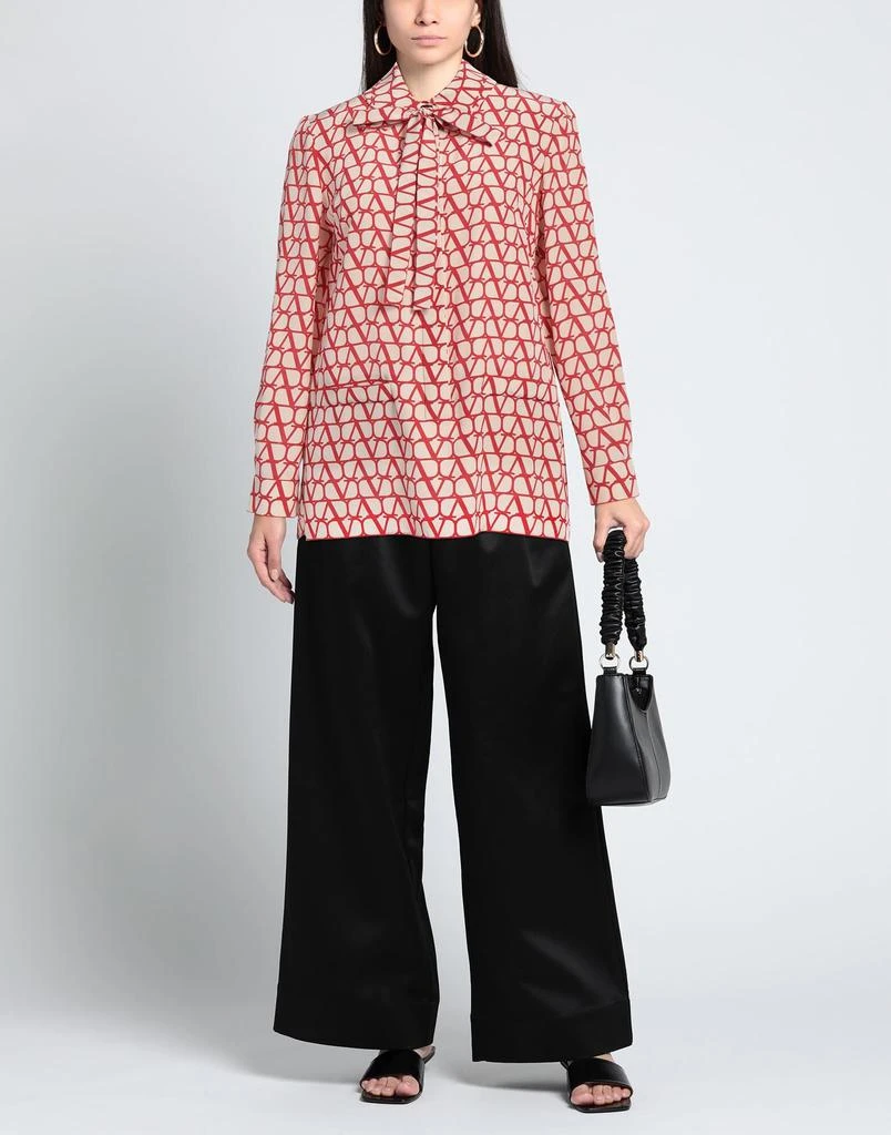 Valentino Patterned shirts
blouses 2
