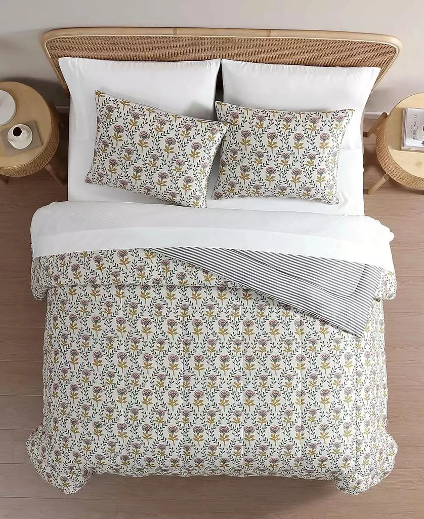Macy
s Ameena Reversible 8-Pc. Comforter Sets 5