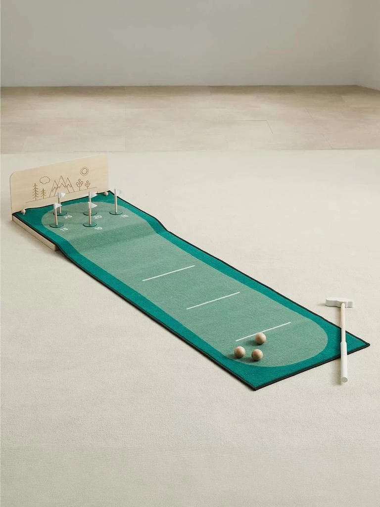 Wonder & Wise Kid's Keen Putting Green 2