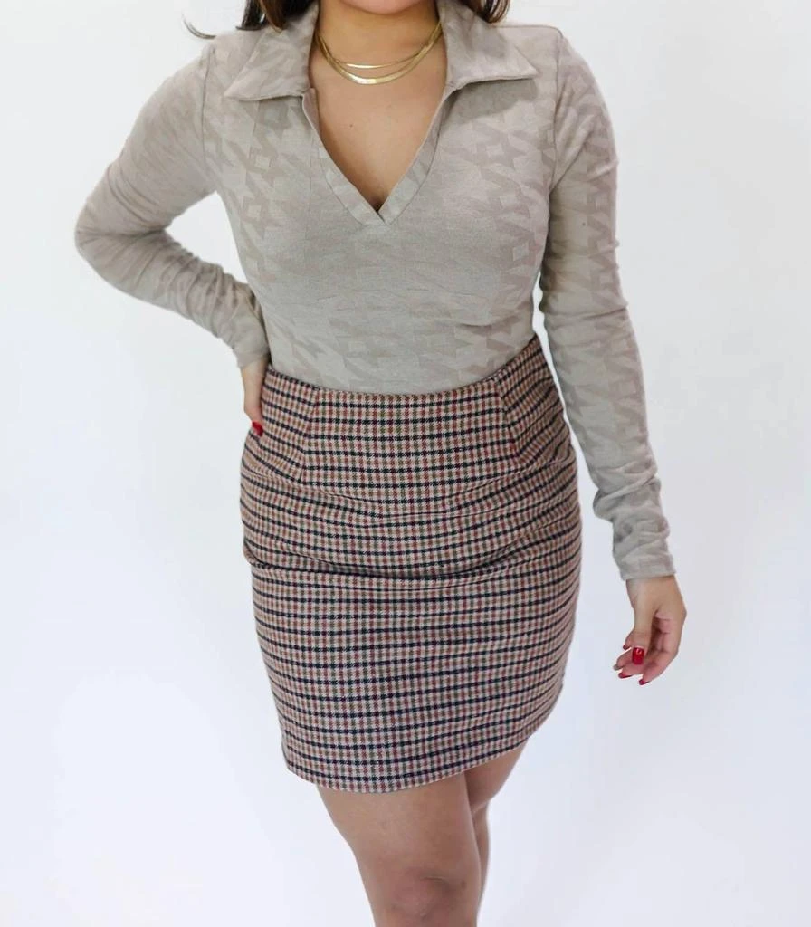 entro Over The Top Houndstooth Bodysuit In Stone