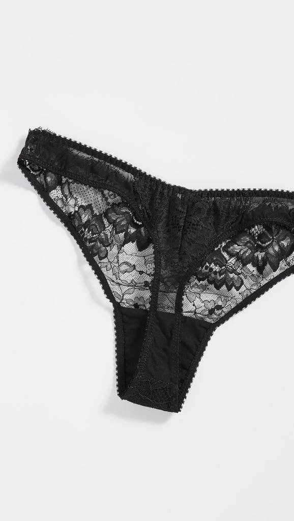 Journelle Isabel Thong 3