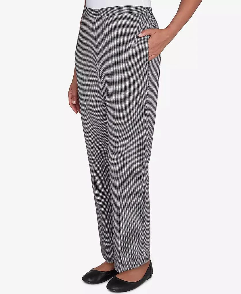 Alfred Dunner Petite Runway Ready Chic Pull On Houndstooth Short Length Pants 4