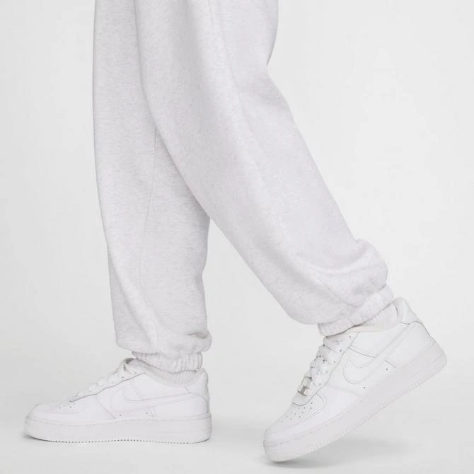 NIKE Women's Nike Sportswear Club Fleece Mid-Rise Oversized Sweatpants 9