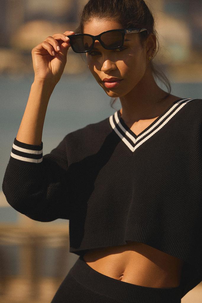 Alo Yoga Tennis Club Sweater Knit V-Neck Pullover - Black/Ivory