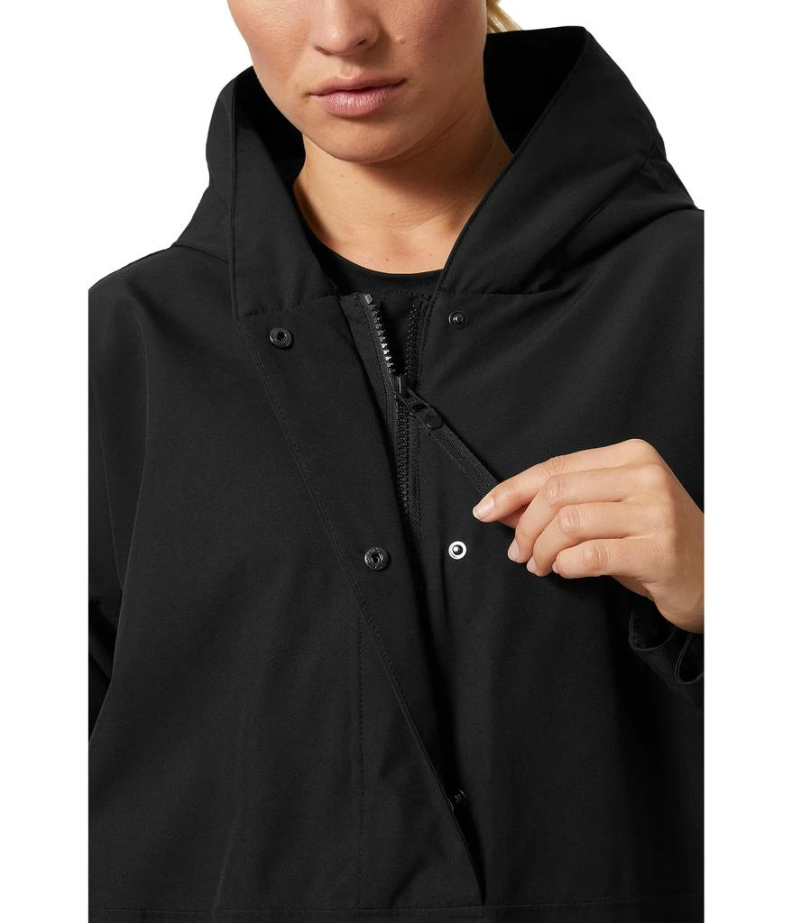 Helly Hansen Lilja Belted Poncho 4