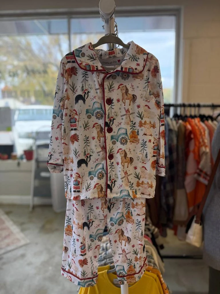 Melina 
Me Melina 
Me - Boys Christmas On The Farm 2 Piece Set