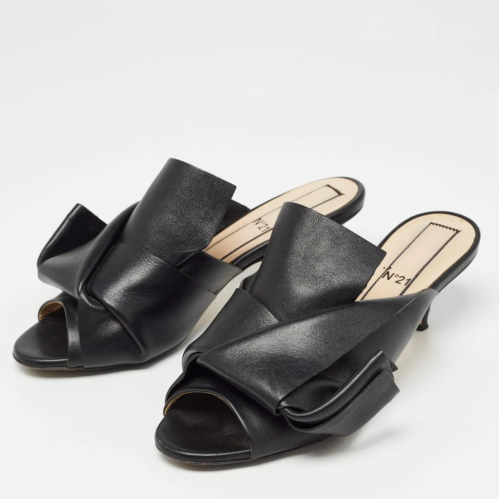 N°21 N21 Black Leather Knot Slide Sandals Size 37 2