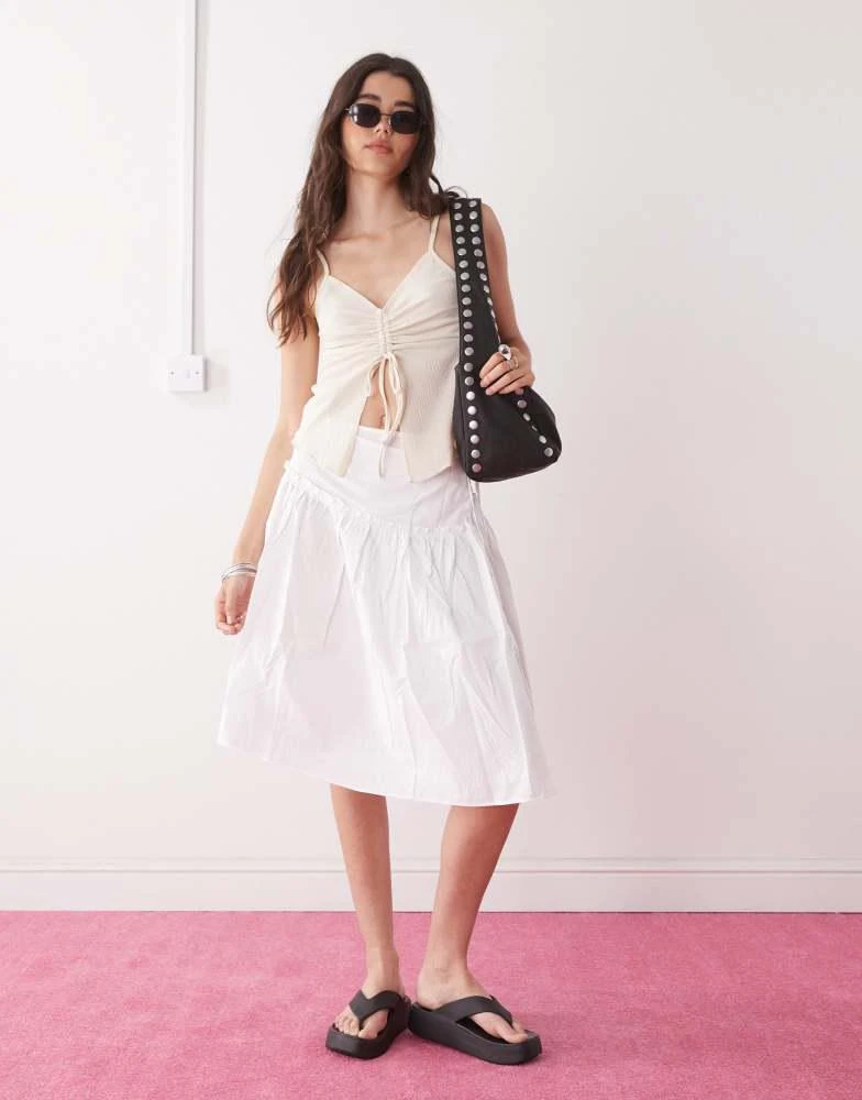 Reclaimed Vintage Reclaimed Vintage split front cami with ruched bust detail in white 3
