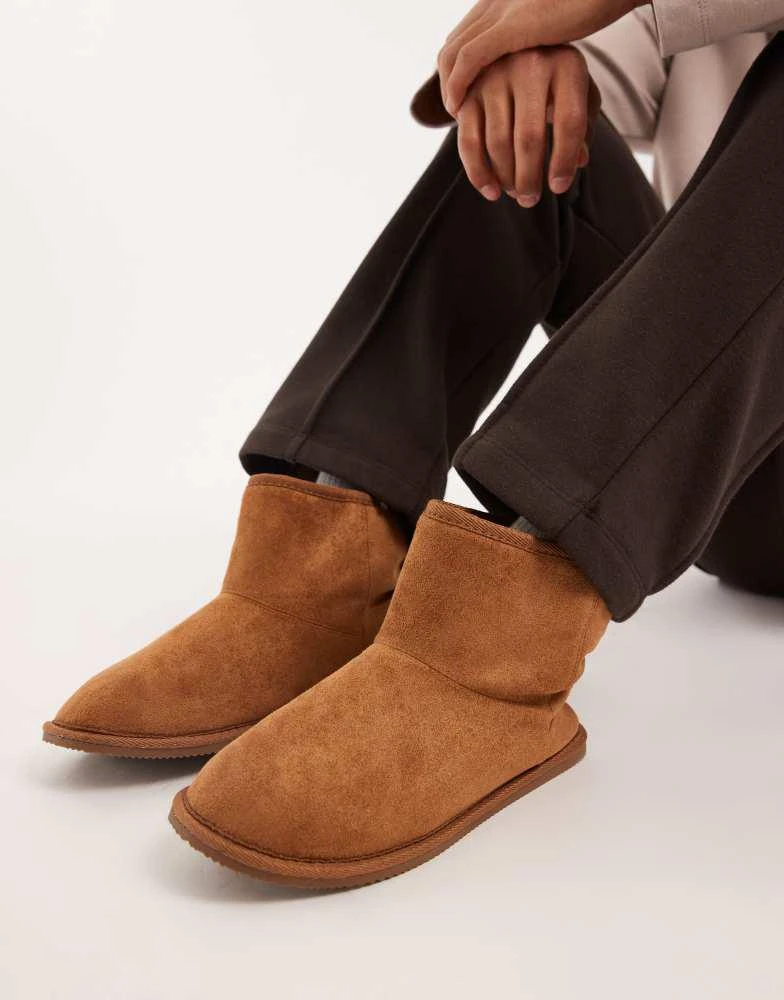 ASOS ASOS DESIGN slipper boots in tan with faux fur lining 1