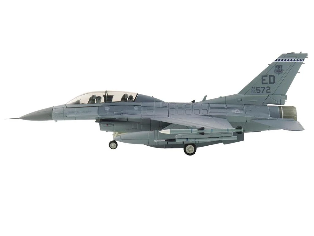 Hobby Master Lockheed F-16D Fighting Falcon Fighter "85-1572" Edwards Air Force Base 2024 USAF Air Power Series 1/72 2