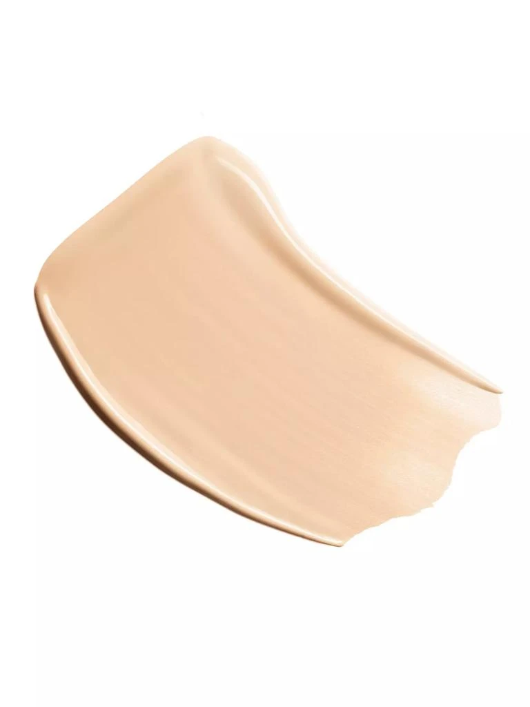 Chanel Blurring Smooth-Effect Foundation 2