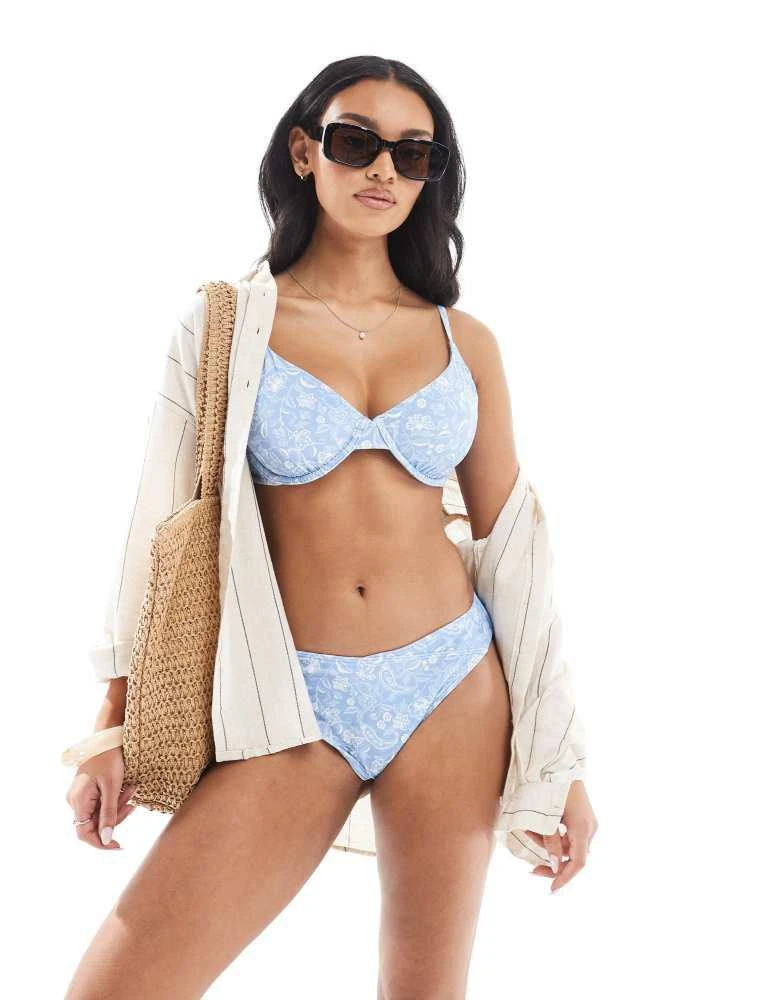 HOLLISTER Hollister curvy underwire bikini top co-ord in blue print 2