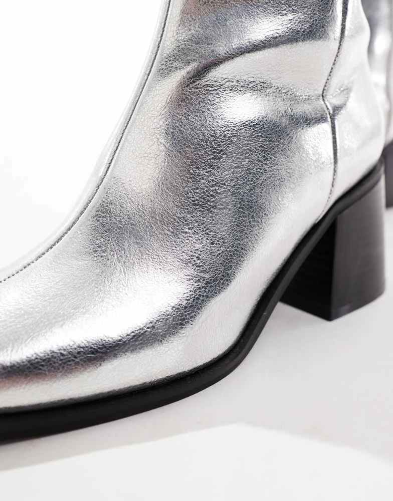New Look New Look chunky heel mid ankle boot in silver 3