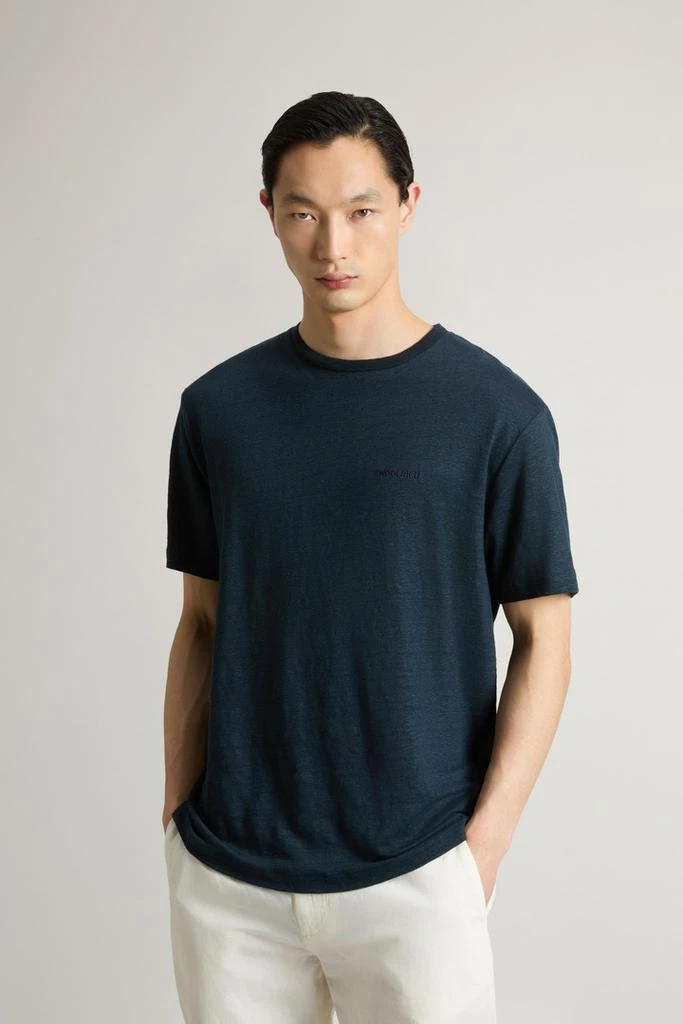 Woolrich Pure Linen T-Shirt with Embroidered Logo - Men - Blue 1