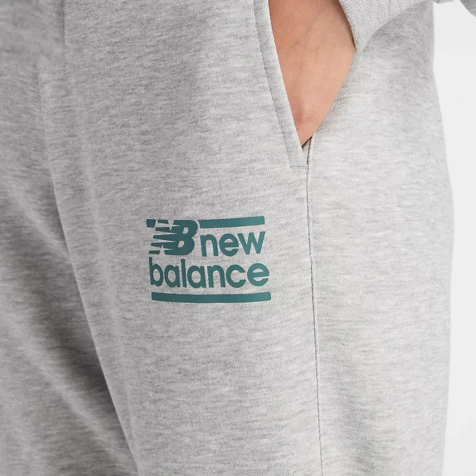New Balance Sport French Terry Graphic Jogger 5