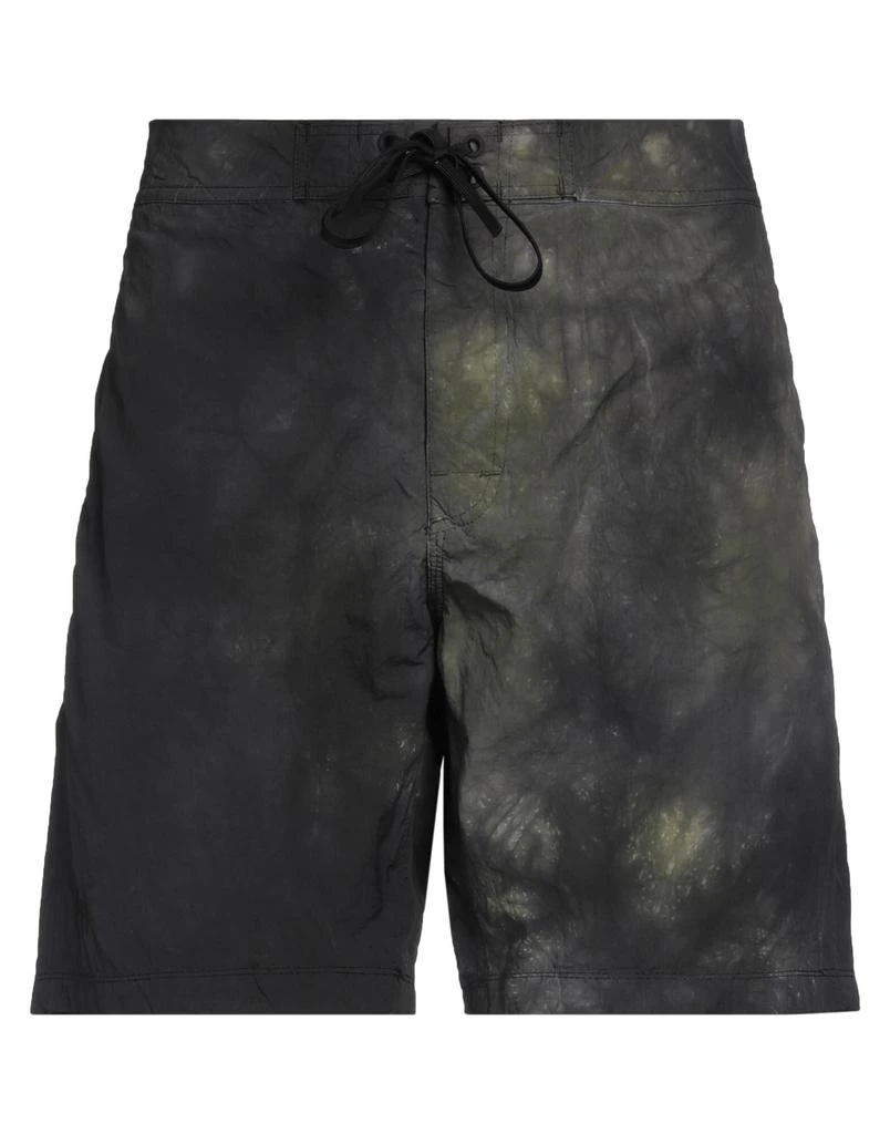 Holden Shorts & Bermuda 1
