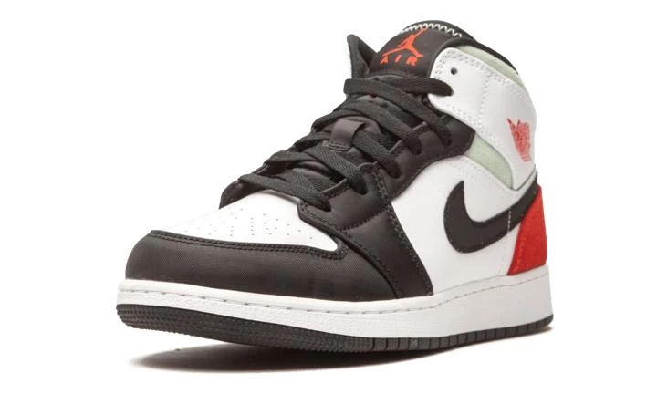 Jordan Air Jordan 1 Mid SE GS 5