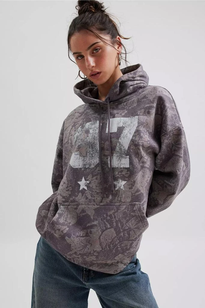 Urban Outfitters Camo Graphic Hoodie Sweatshirt 1
