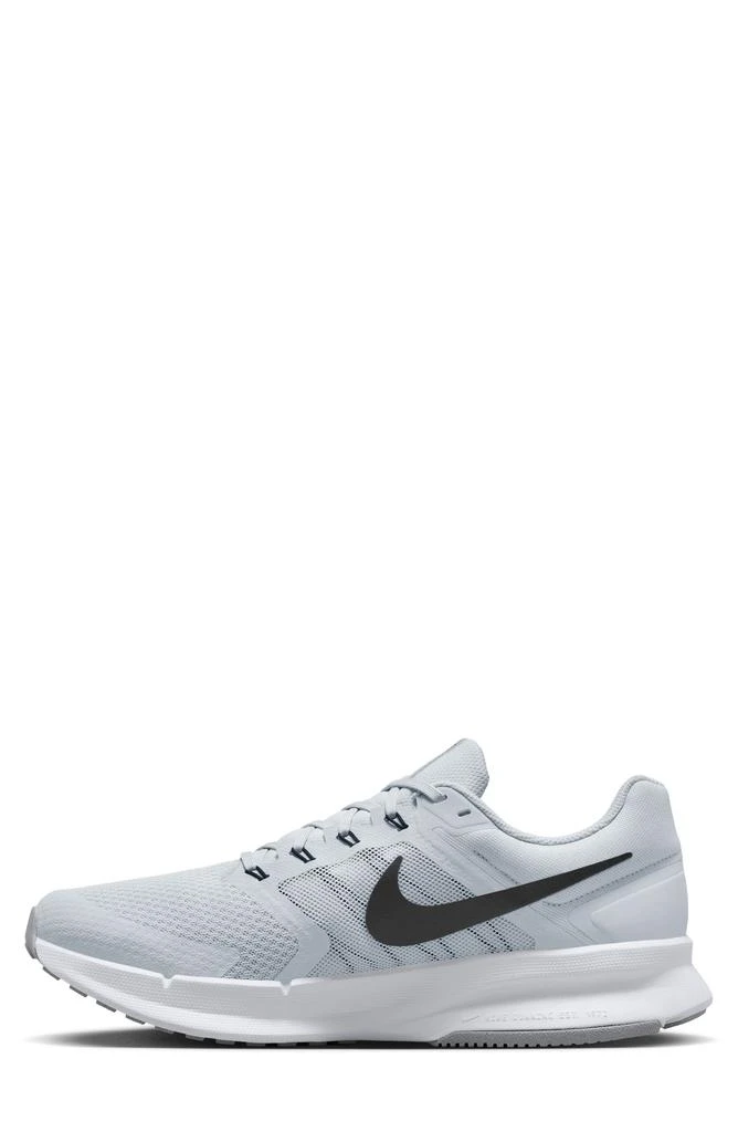 NIKE Run Swift 3 Running Shoe 6