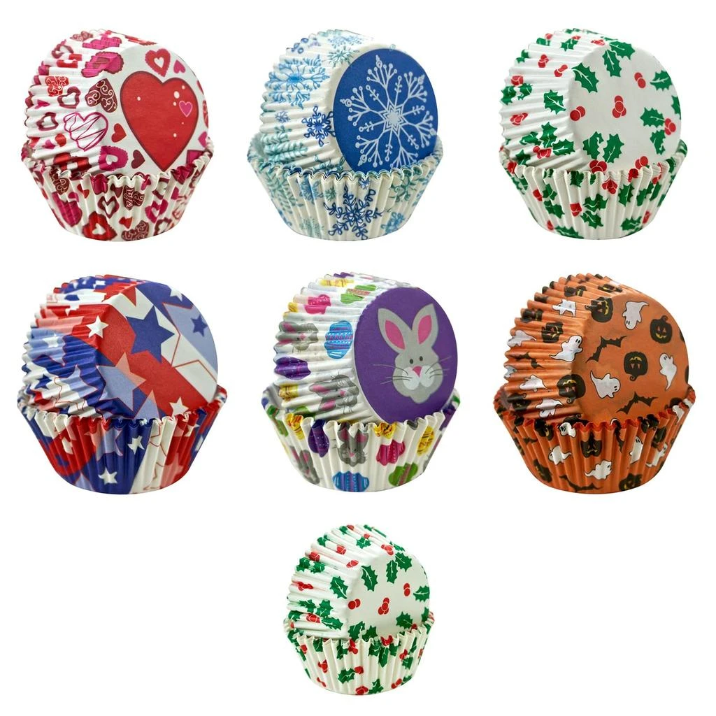 R&M International Disposable Baking Cup Assorted Holiday Set