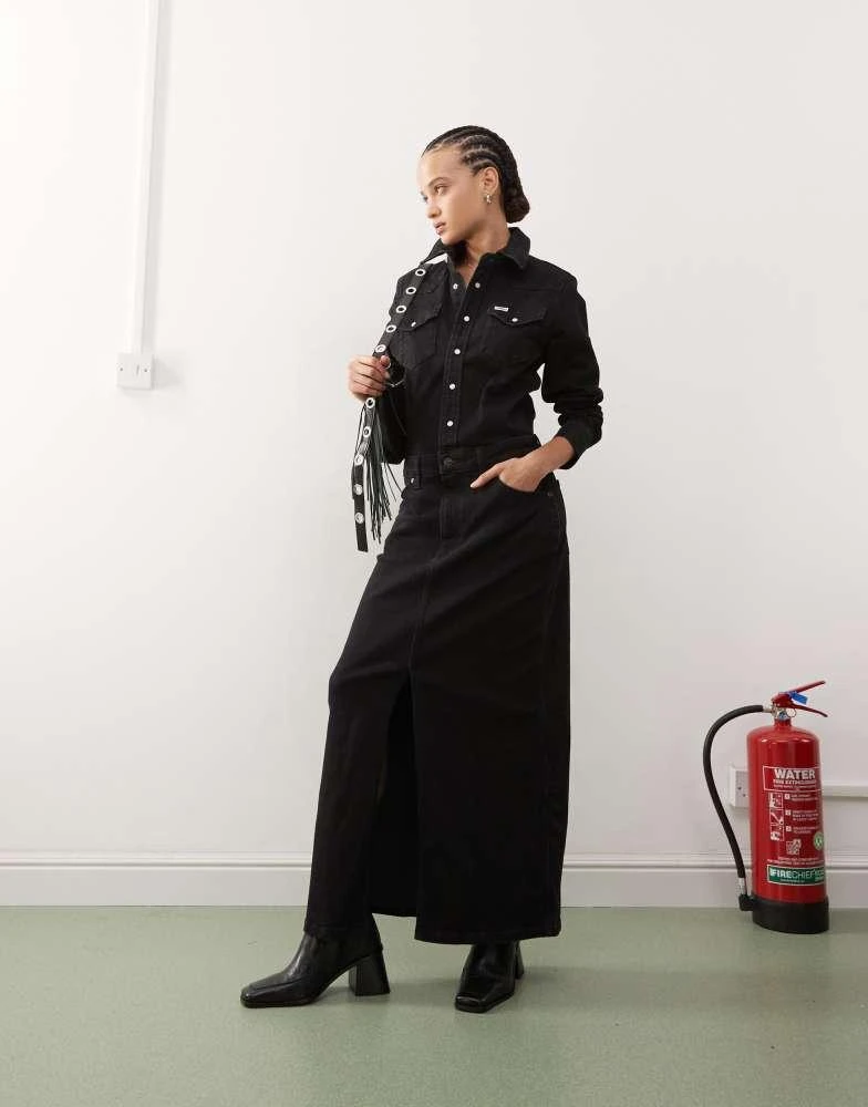 Wrangler Wrangler denim midi dress in black with front split 2