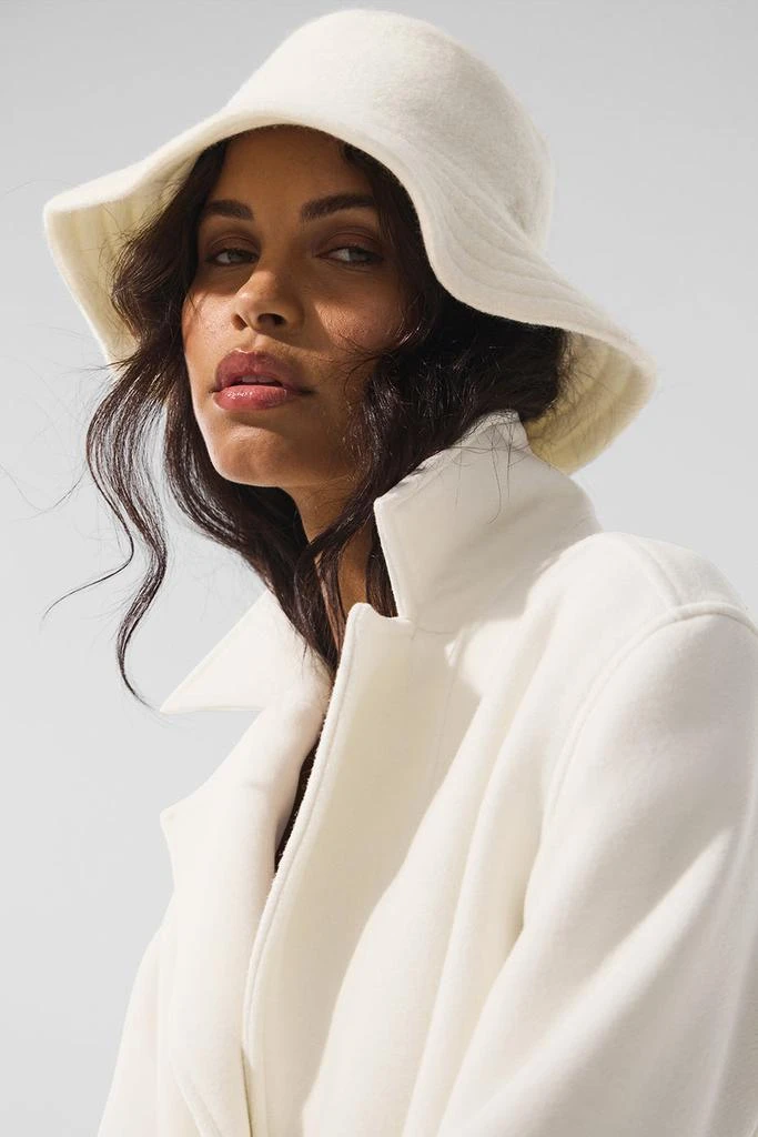 Alo Yoga Merino Wool Bucket Hat - Ivory OS NWT Alo Yoga Weekender Bucket Hat Ivory – Bagloverz Caroline main image 4