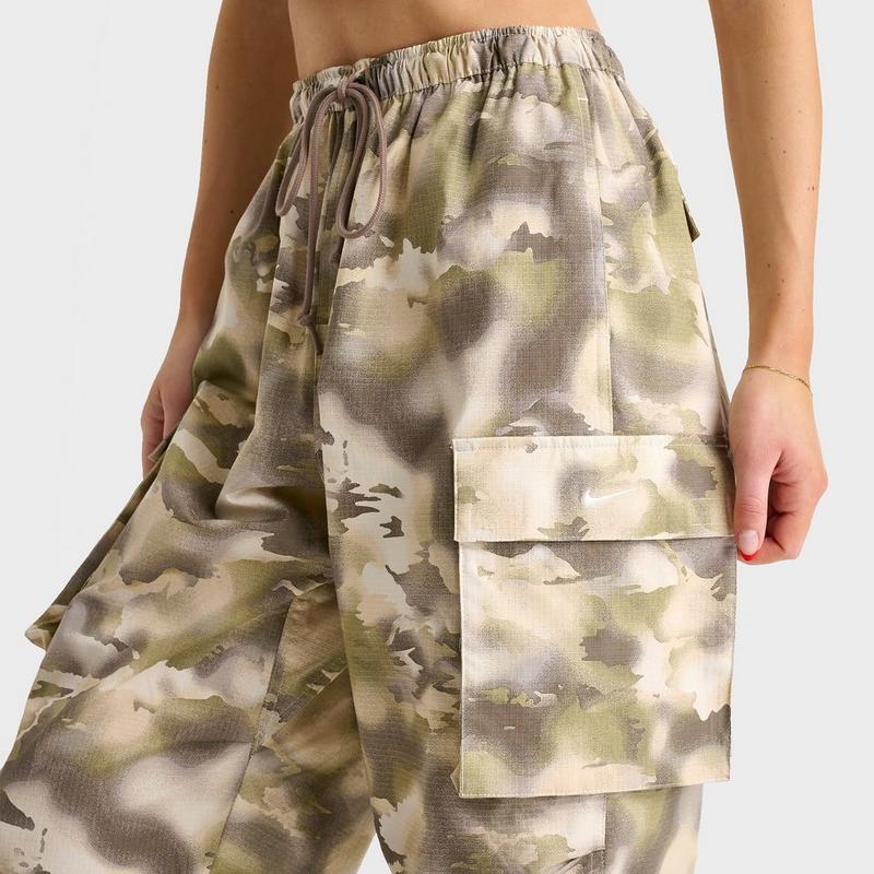 women's nike camouflage pants