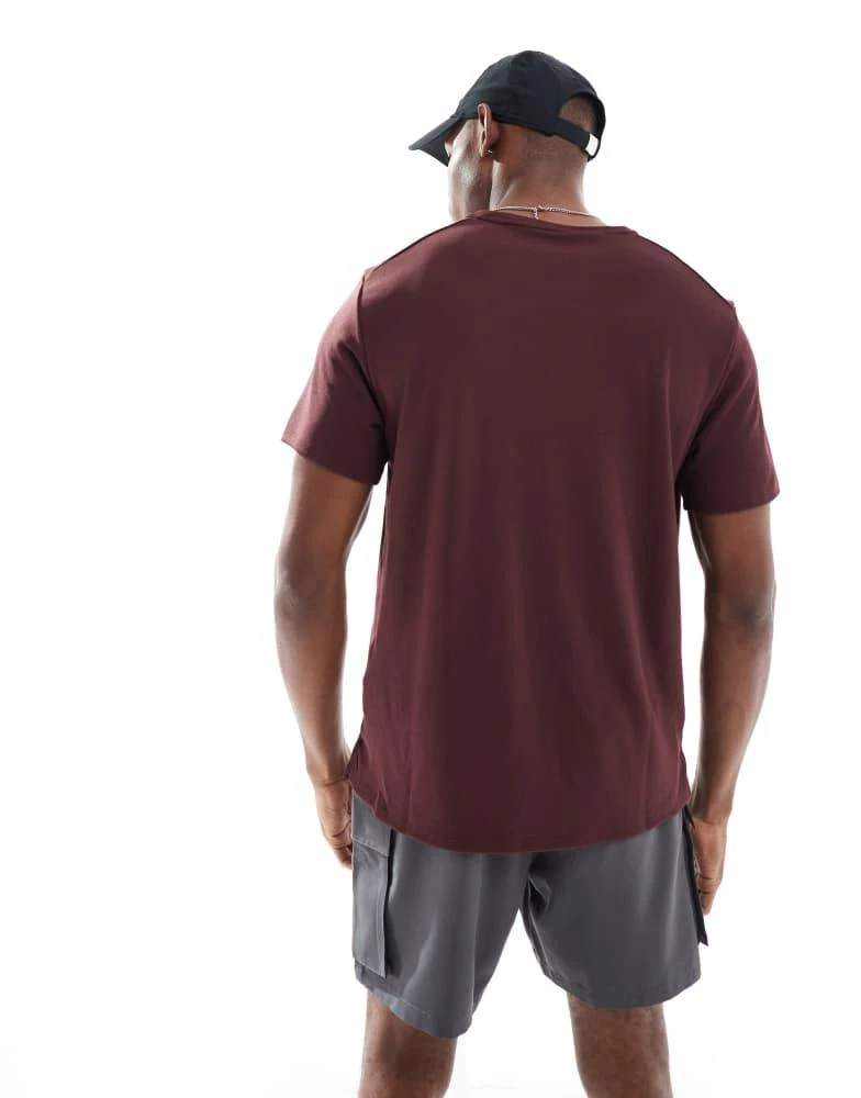 NIKE Nike Running Miler Dri-FIT t-shirt in burgundy 2