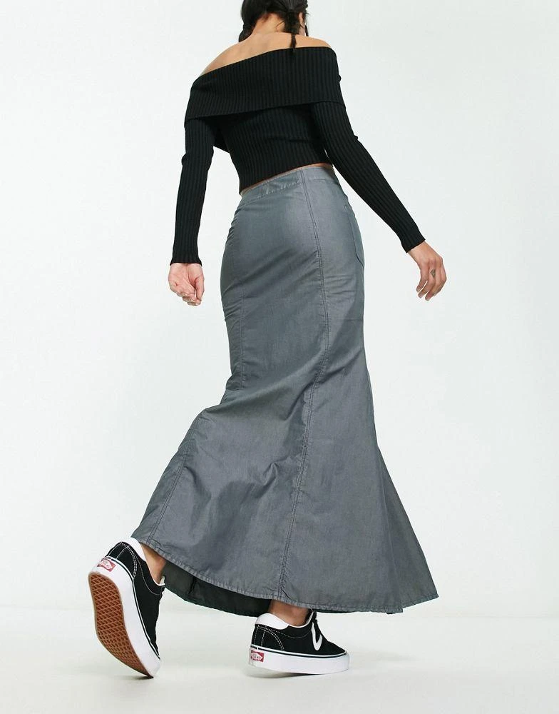 Collusion COLLUSION fishtail detail cargo maxi skirt in charcoal 2