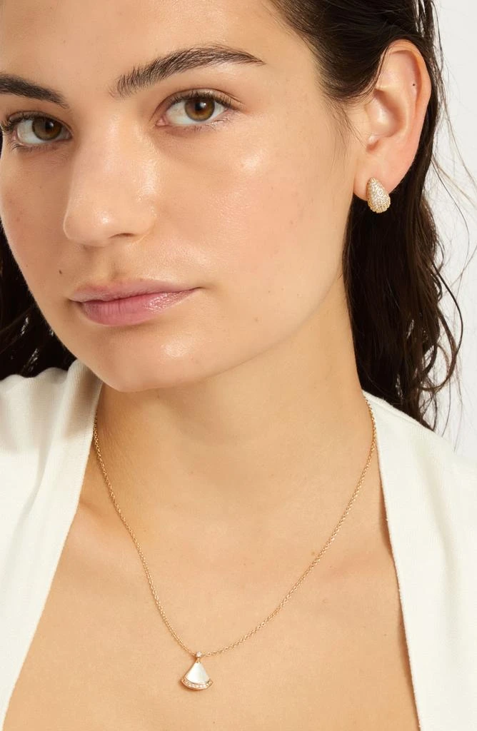 ADORNIA Mother-Of-Pearl Fan Pendant Necklace 2