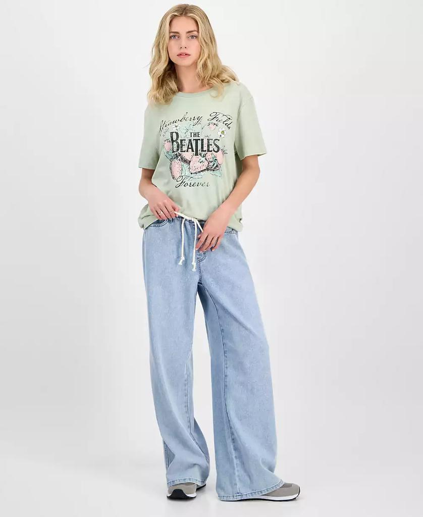 Love Tribe Juniors' The Beatles Strawberry Fields T-Shirt