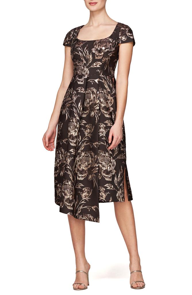 Kay Unger Marjoire Metallic Jacquard Sheath Dress