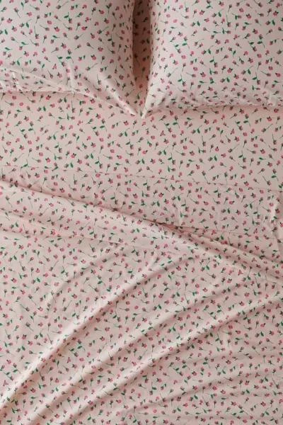 Urban Outfitters Rosebud Floral Sheet Set 3