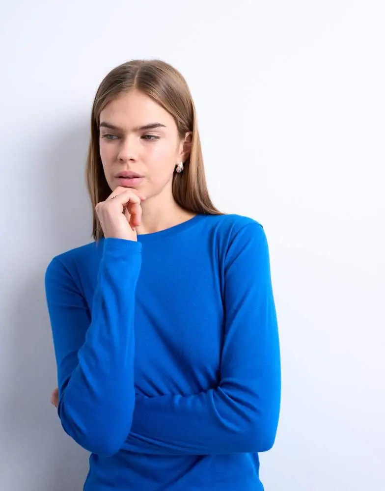 Topshop Topshop long sleeve everyday tee in cobalt blue