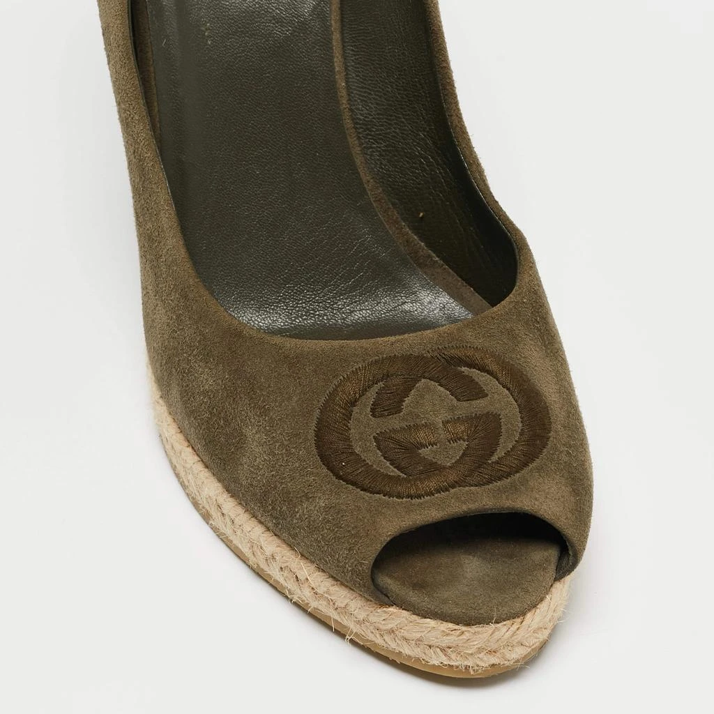 Gucci Gucci Green Suede Peep Toe Wedge Pumps Size 40 7
