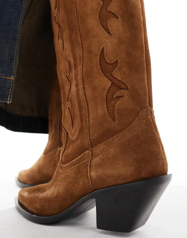 Stradivarius Stradivarius suede look heeled cowboy boot in beige 4