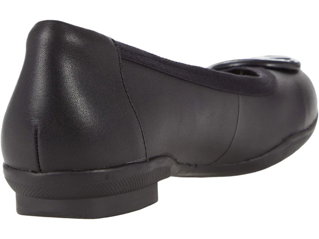 Clarks Sara Willow 5