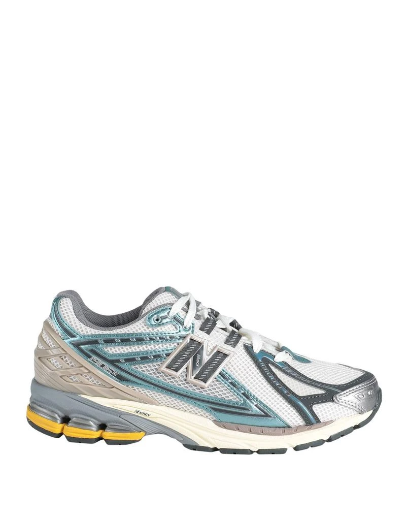 New Balance Sneakers 1
