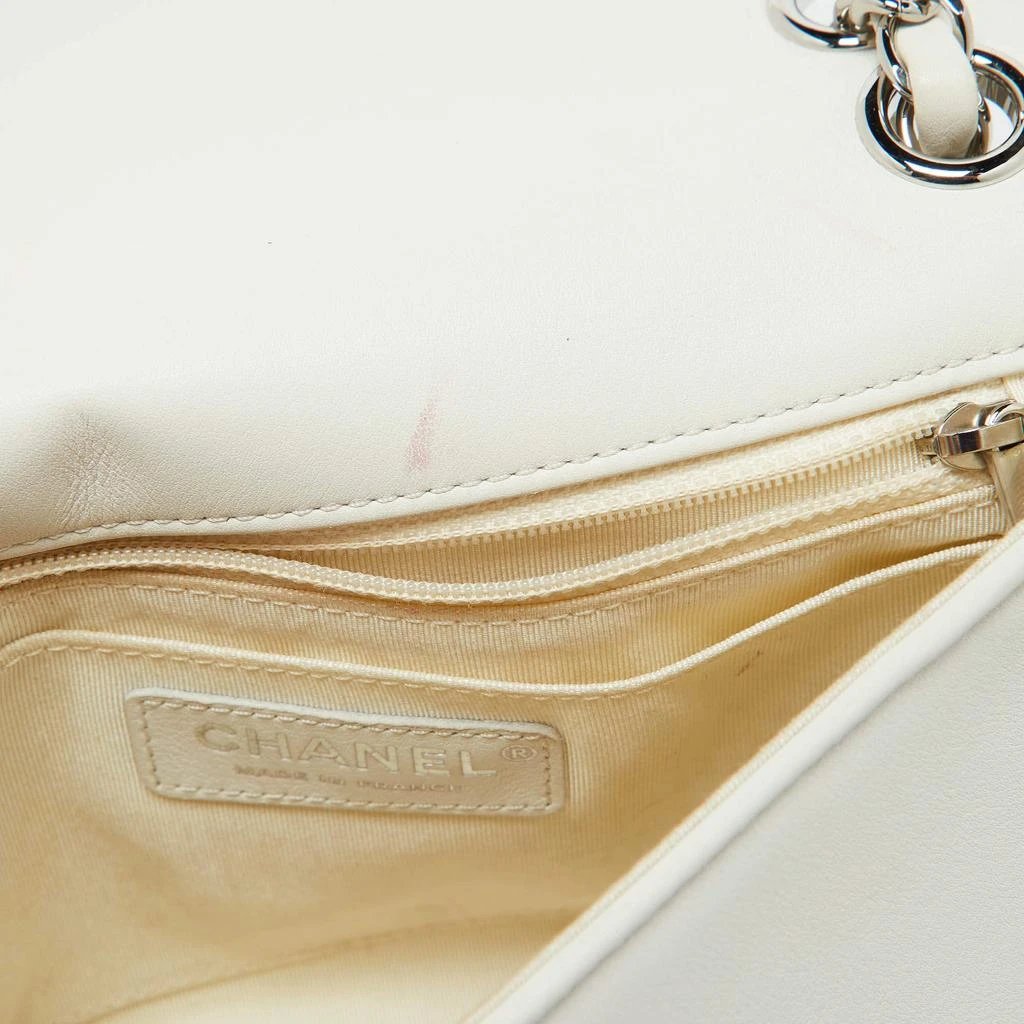 Chanel Chanel White Quilted Leather Elementary Chic Flap Bag 8