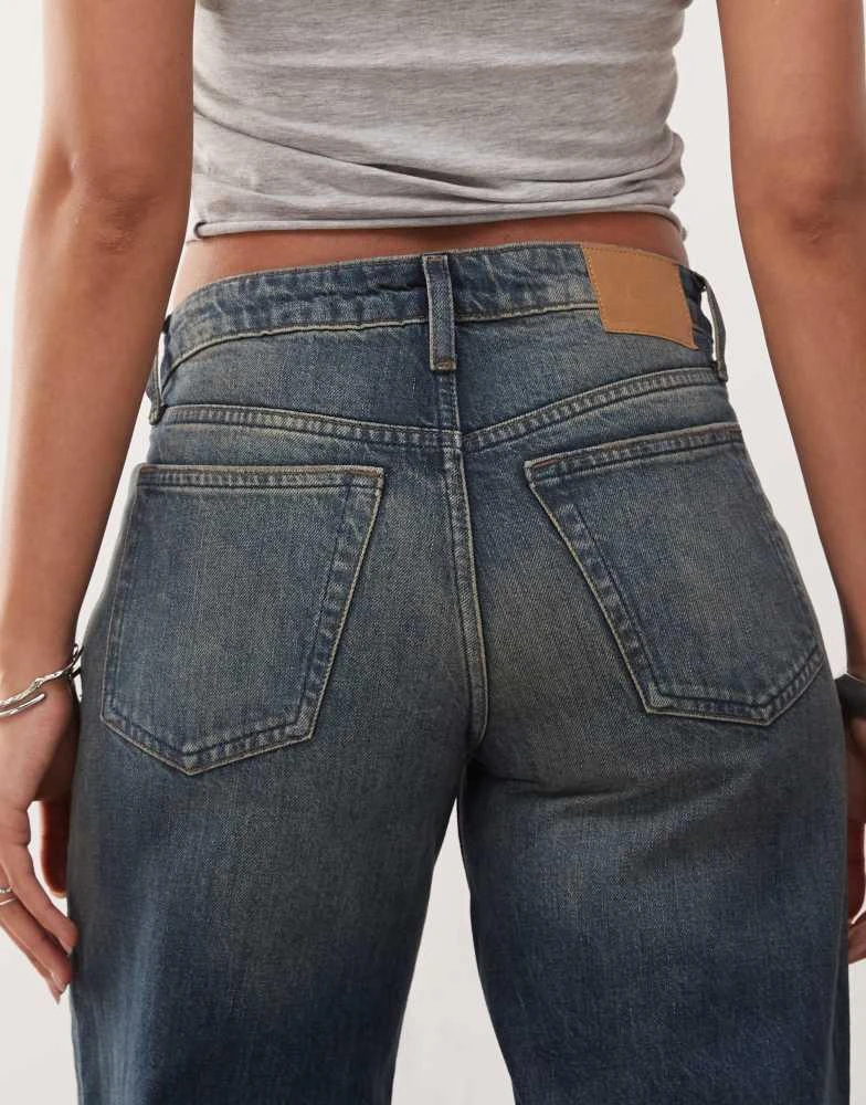 Weekday Weekday Ample low waist baggy fit jeans in heavy blue wash 4