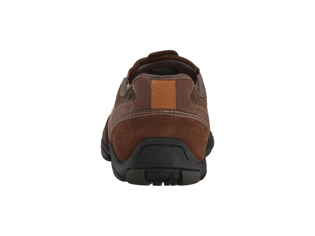 SKECHERS Classic Fit Diameter - Zinroy 5
