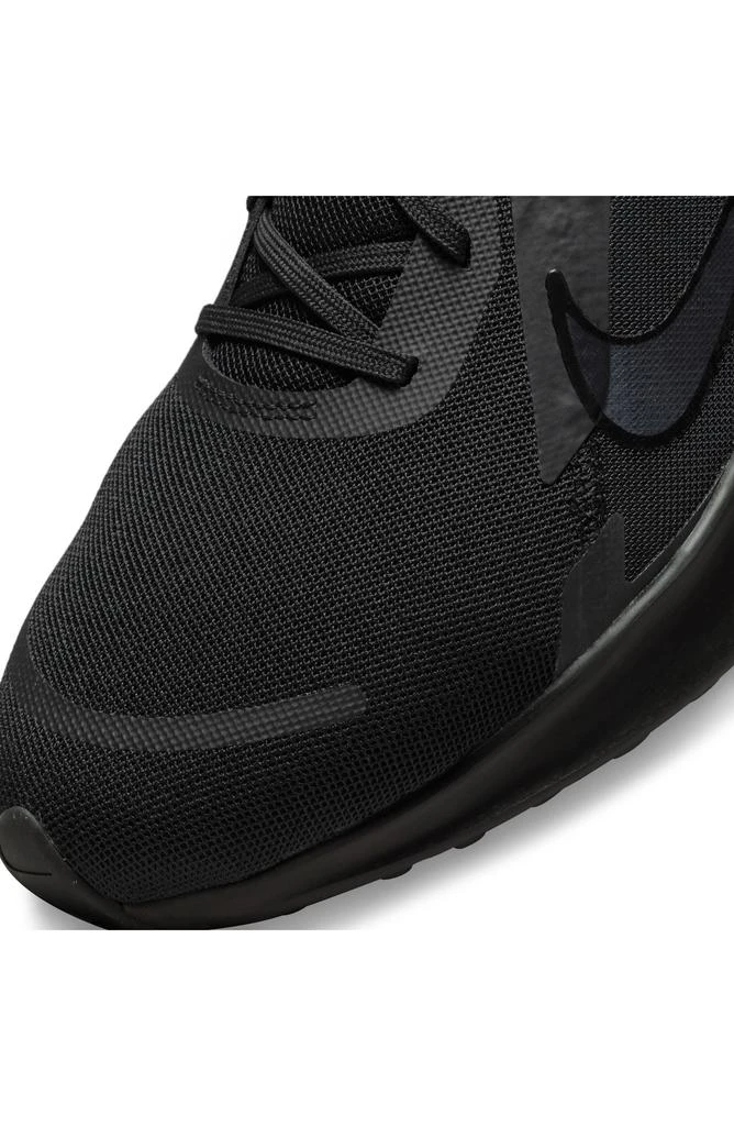 Nike Quest 5 Road Running Shoe 9