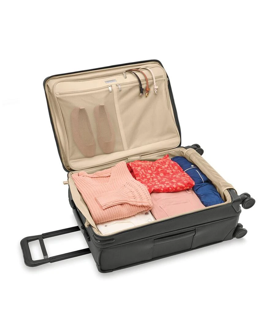 Briggs & Riley Medium Baseline Expandable Spinner Suitcase (66cm) 3