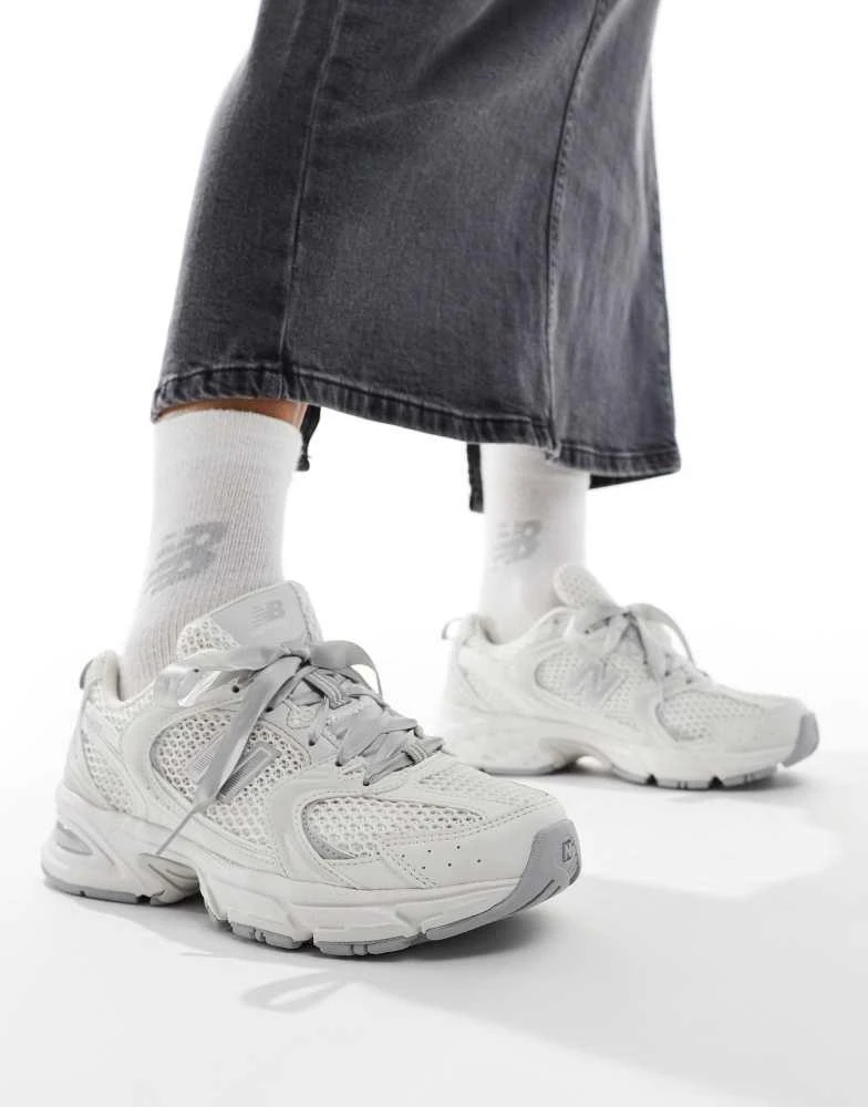 New Balance New Balance 530 trainers with ribbon laces in silver - Exclusive to ASOS 1