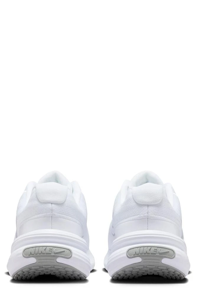 NIKE Uplift SC Sneaker 2